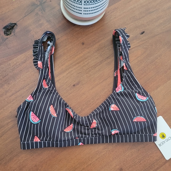 Body Glove Other - 🍉NWT Body Glove bikini top!